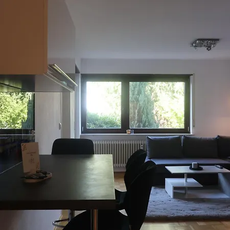 Ruhiges Fuer Familien & Geschaeftsleute *